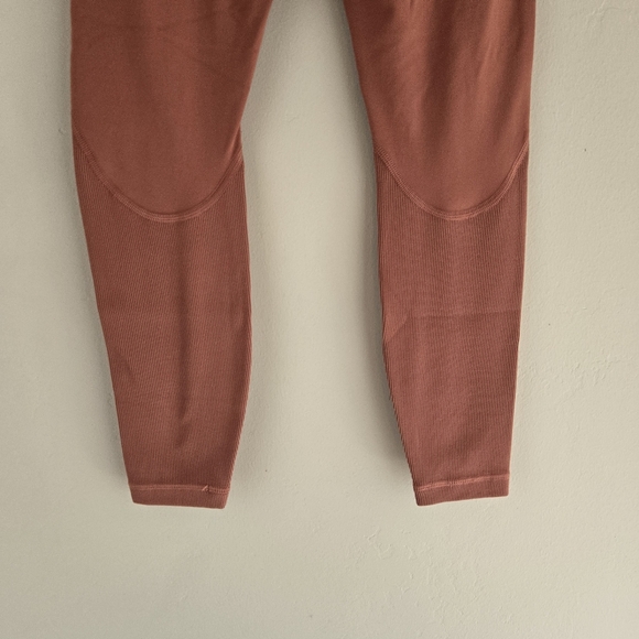 ATHLETA Rise Up Rib 7/8 Tight Legging Fitted Rust XXSP - Picture 4 of 5